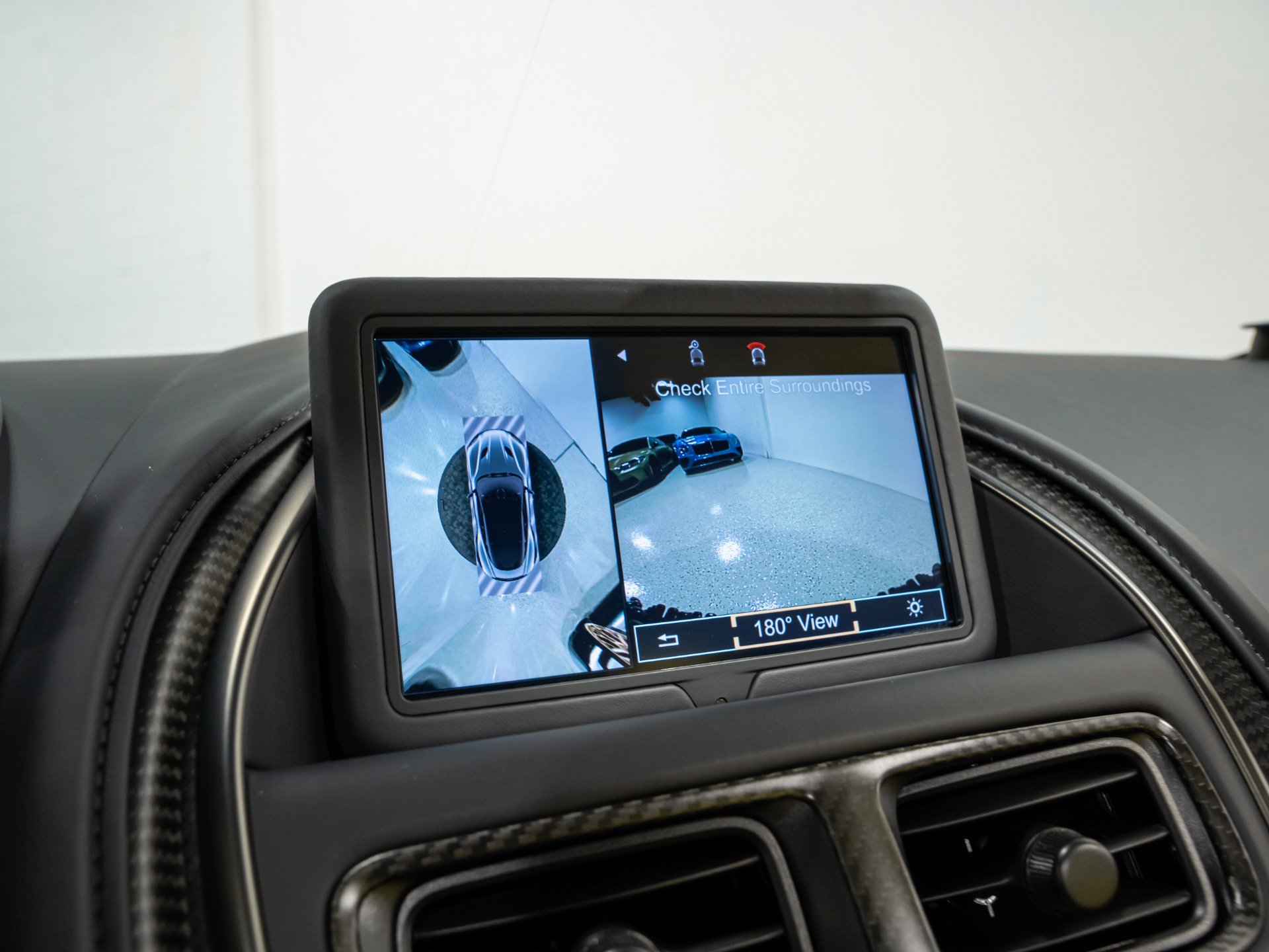 Used 2023 Aston Martin DBS Superleggera Volante RWD image 74