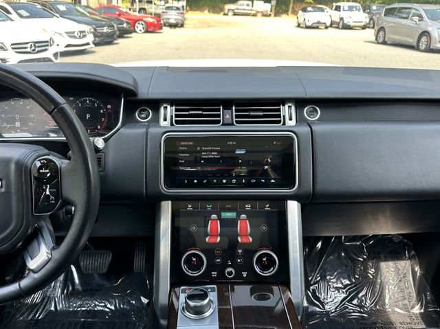 Used 2020 Land Rover Range Rover HSE image 17
