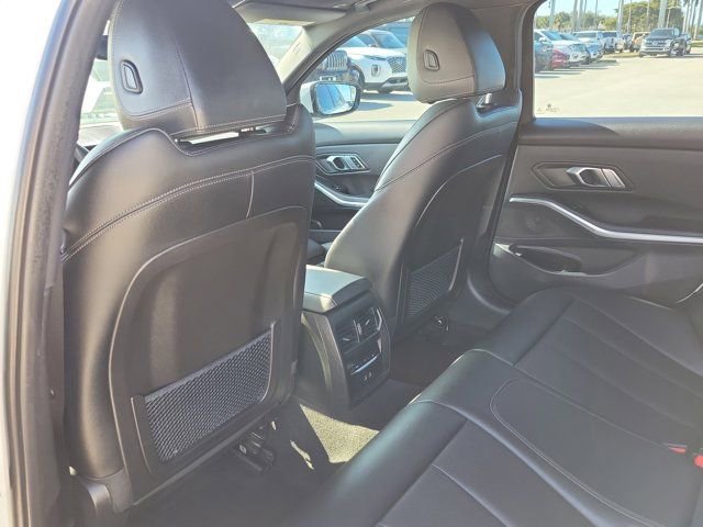 Used 2022 BMW 330e image 14