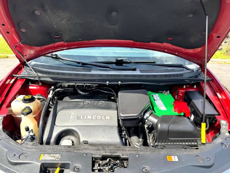 Used 2012 Lincoln MKX AWD image 20