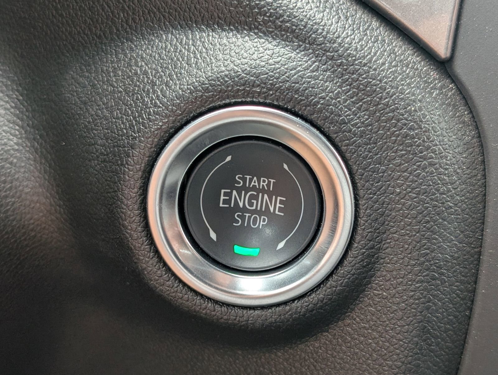 Used 2025 GMC Sierra 1500 Pro w/ Graphite Edition image 15