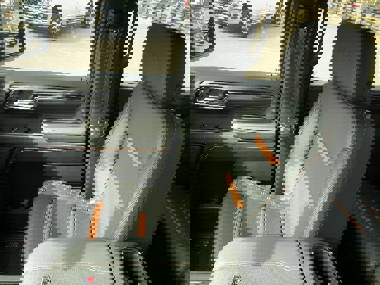 Used 2024 GMC Sierra 2500 AT4 w/ AT4 Preferred Package image 22