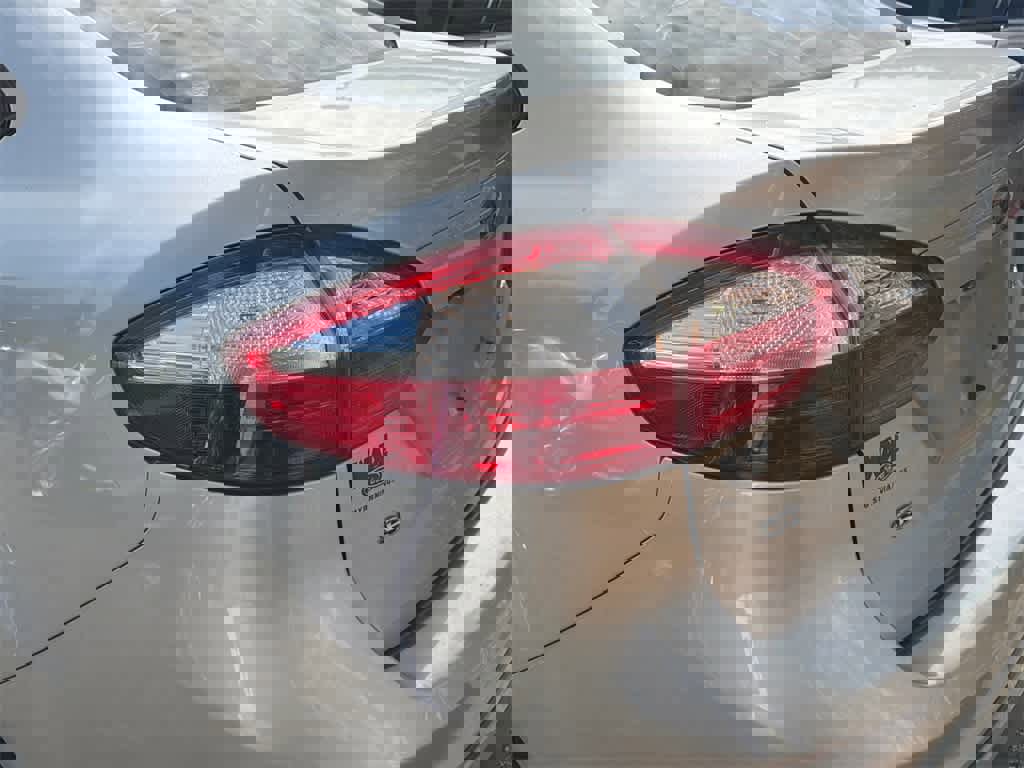 Used 2017 Ford Fiesta SE image 11