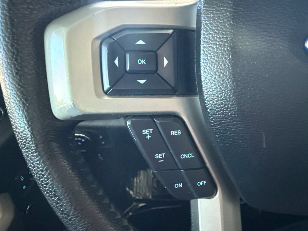 Used 2016 Ford F150 Lariat w/ Equipment Group 502A Luxury AWD/4WD image 18