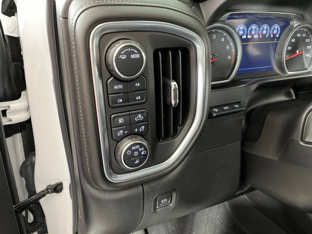 Certified 2021 Chevrolet Silverado 1500 High Country w/ Technology Package AWD/4WD image 31