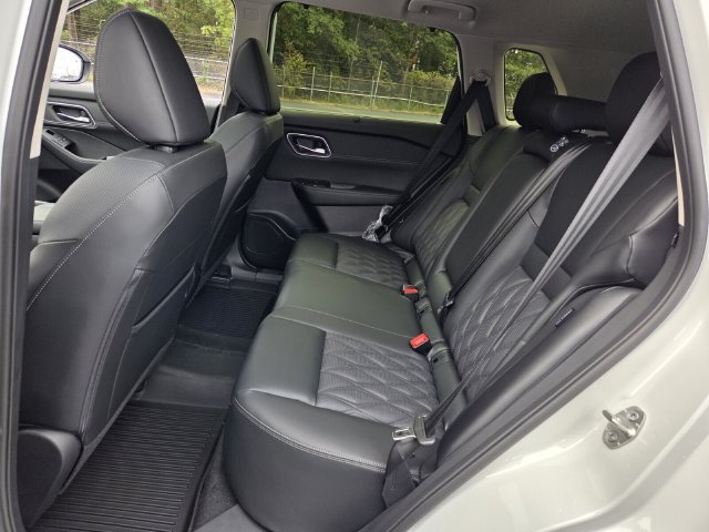 New 2026 Nissan Rogue Platinum AWD/4WD image 10