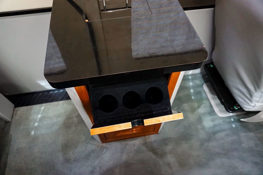 Used 2015 Mercedes-Benz Sprinter 2500 image 68