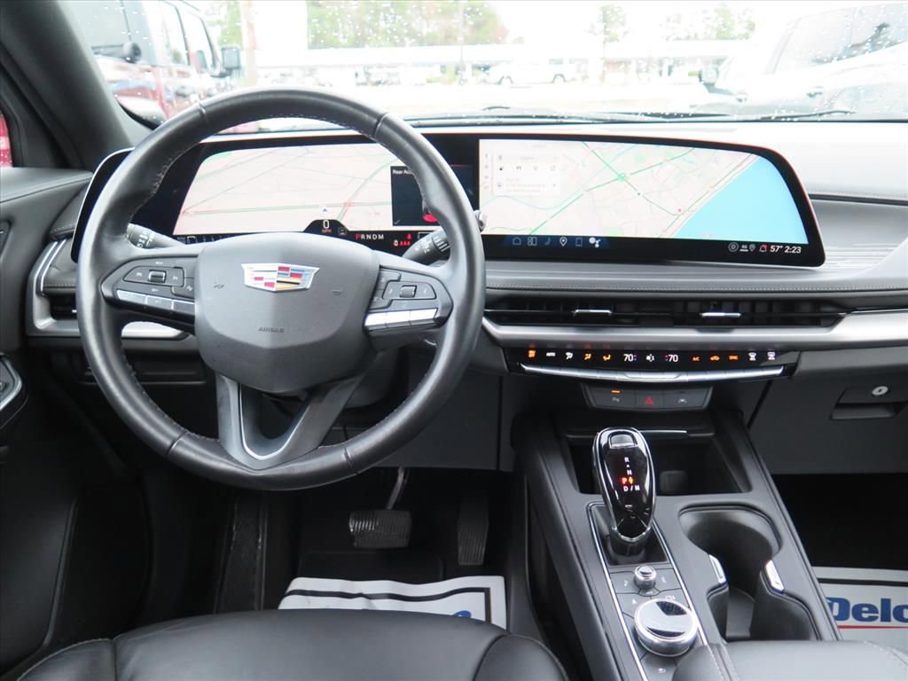 Used 2025 Cadillac XT4 Premium Luxury image 21