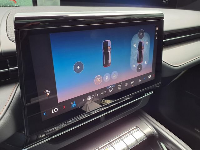 New 2026 Lincoln Nautilus Reserve AWD/4WD image 13