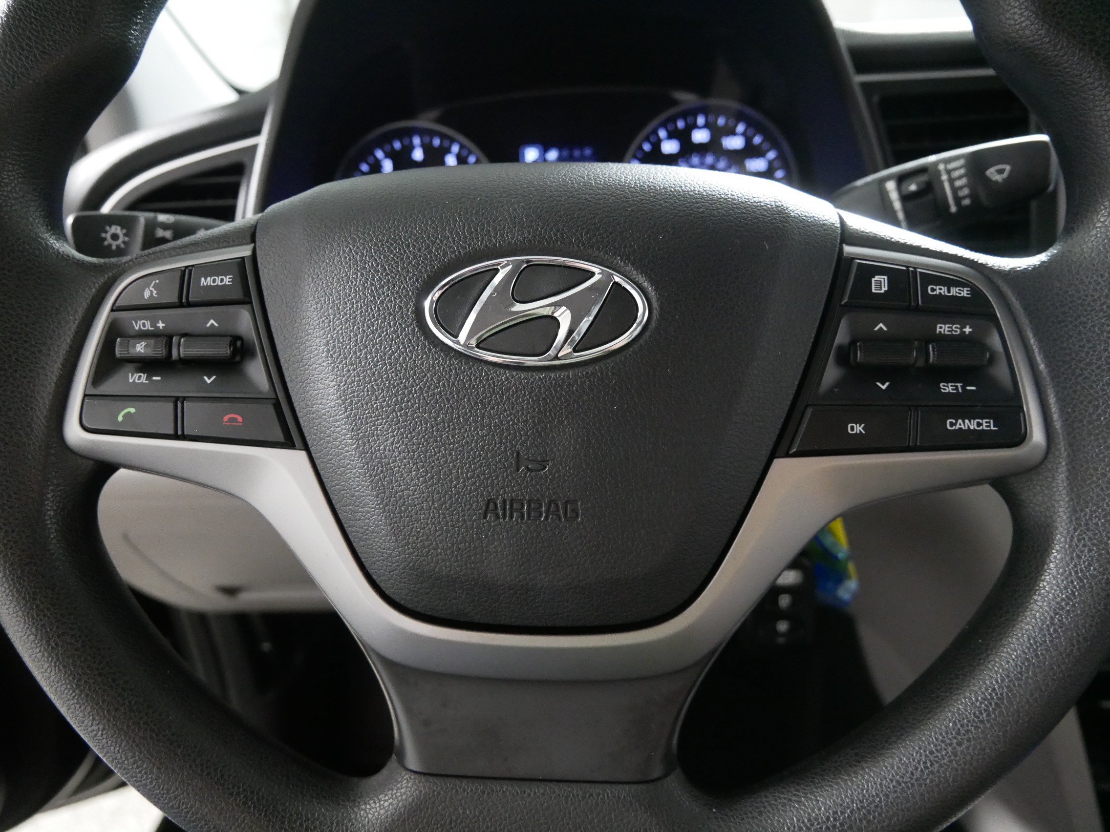 Used 2018 Hyundai Elantra SEL FWD image 25