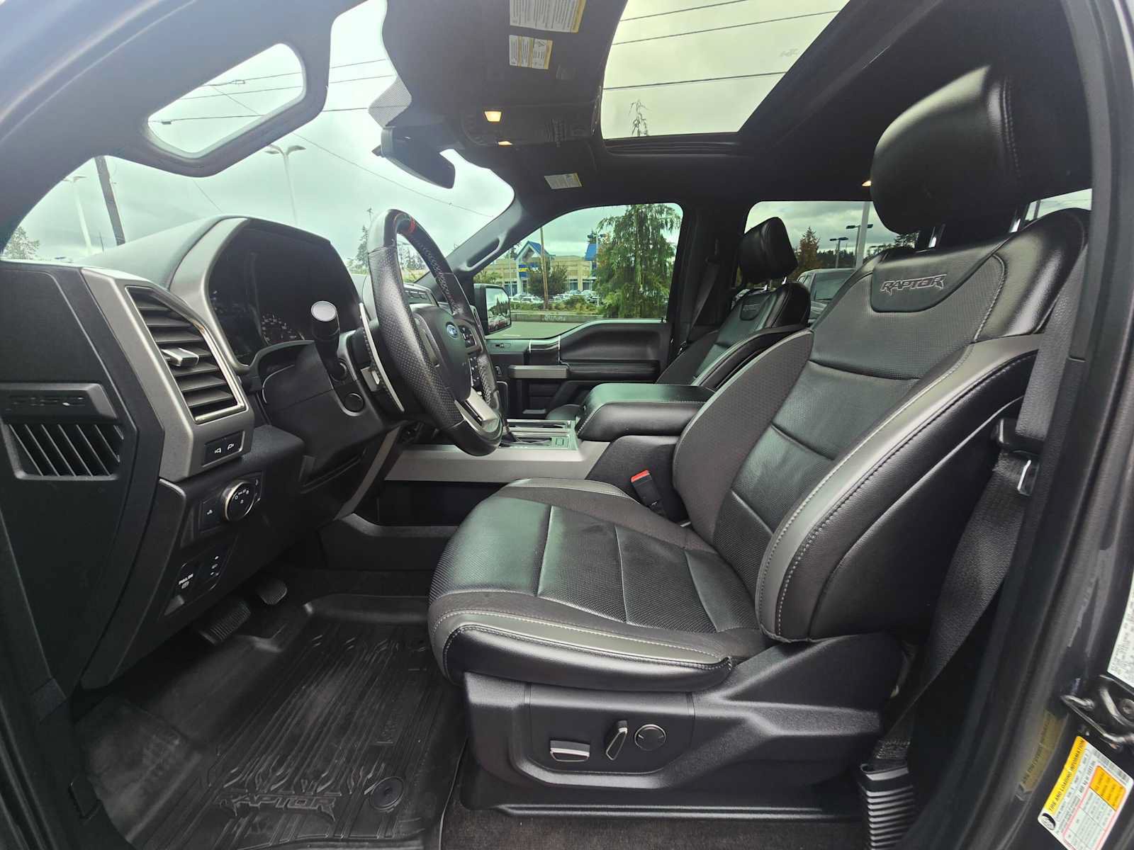 Used 2020 Ford F150 Raptor w/ Equipment Group 802A Luxury AWD/4WD image 21