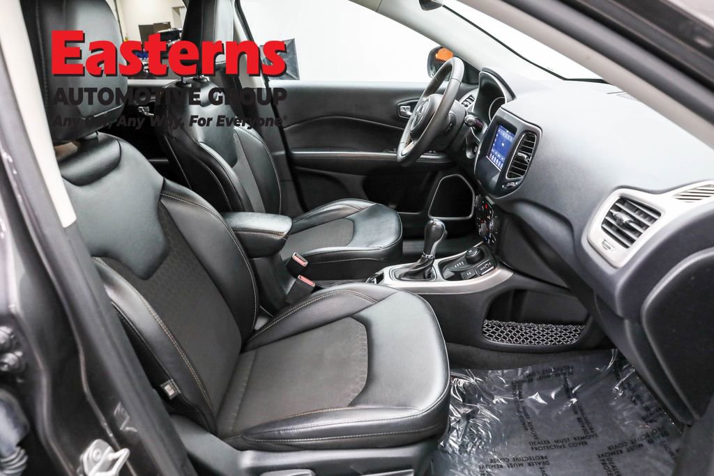 Used 2021 Jeep Compass Latitude w/ Driver Assistance Group image 23