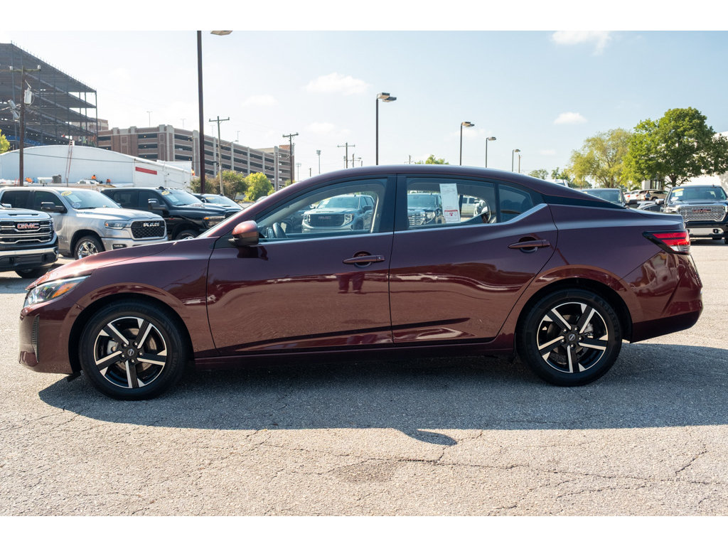 Used 2025 Nissan Sentra SV FWD image 5