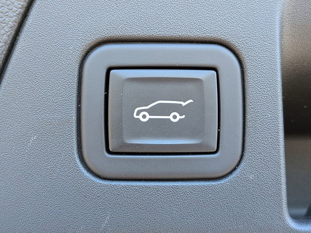 Used 2023 Buick Envision Essence FWD image 14