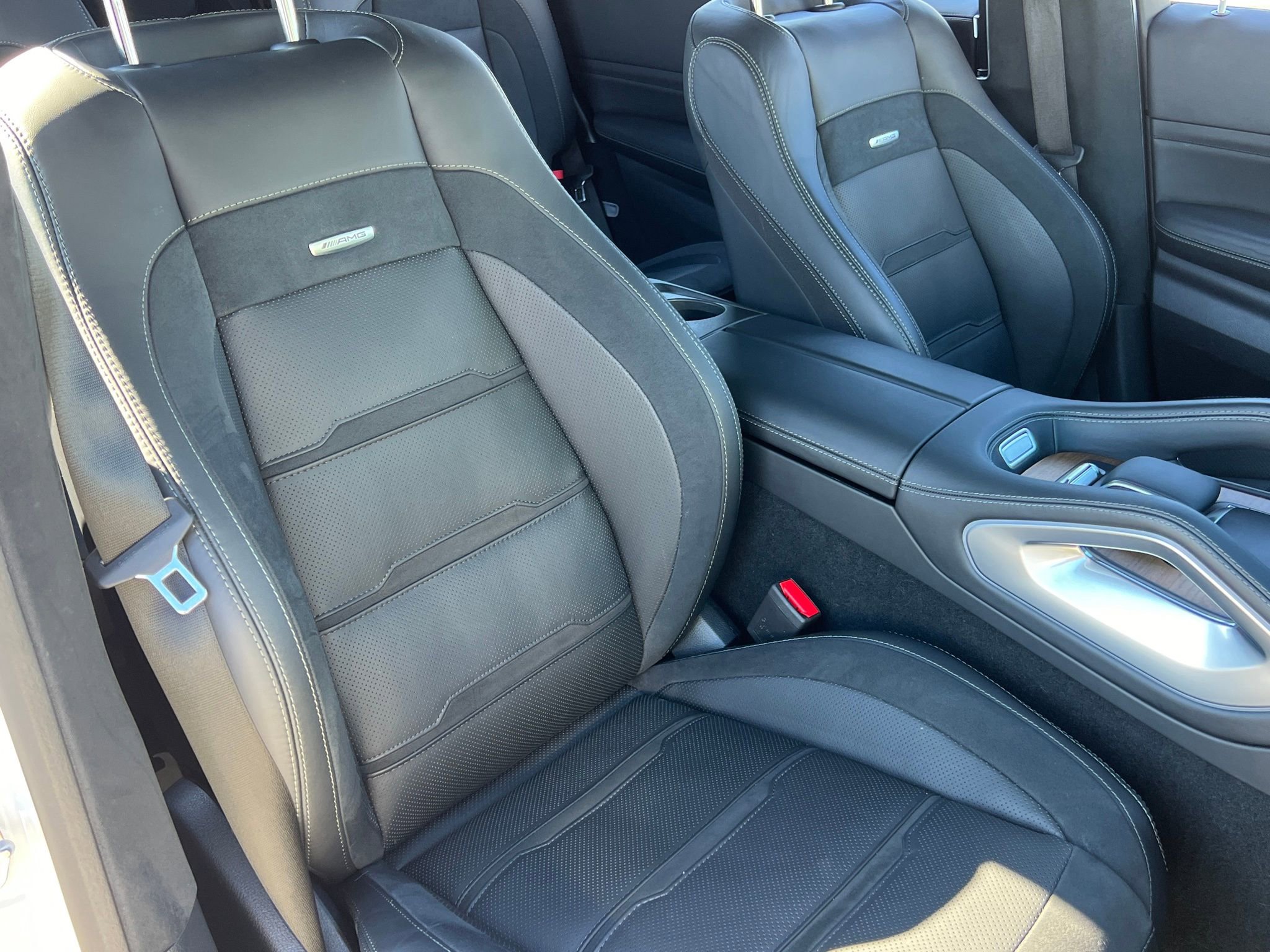 Used 2025 Mercedes-Benz GLS 63 AMG 4MATIC image 19