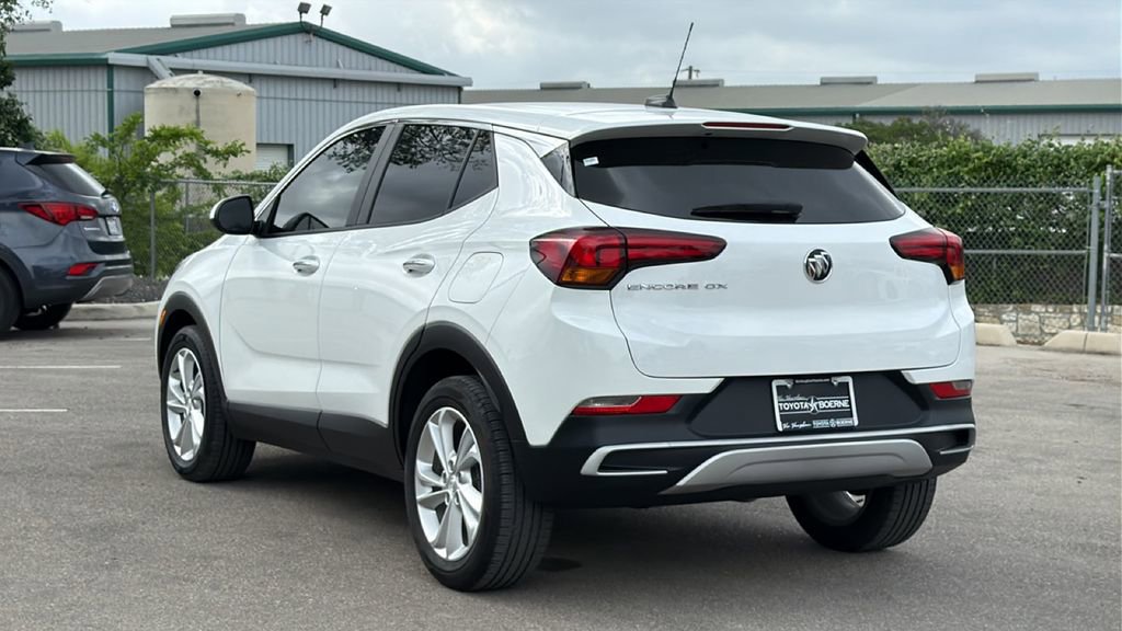 Used 2023 Buick Encore GX Preferred w/ Cold Weather Comfort Package FWD image 9