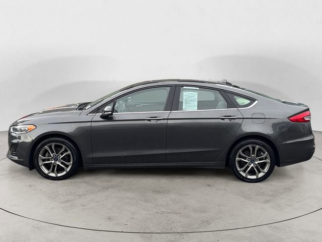 Used 2020 Ford Fusion SEL image 2