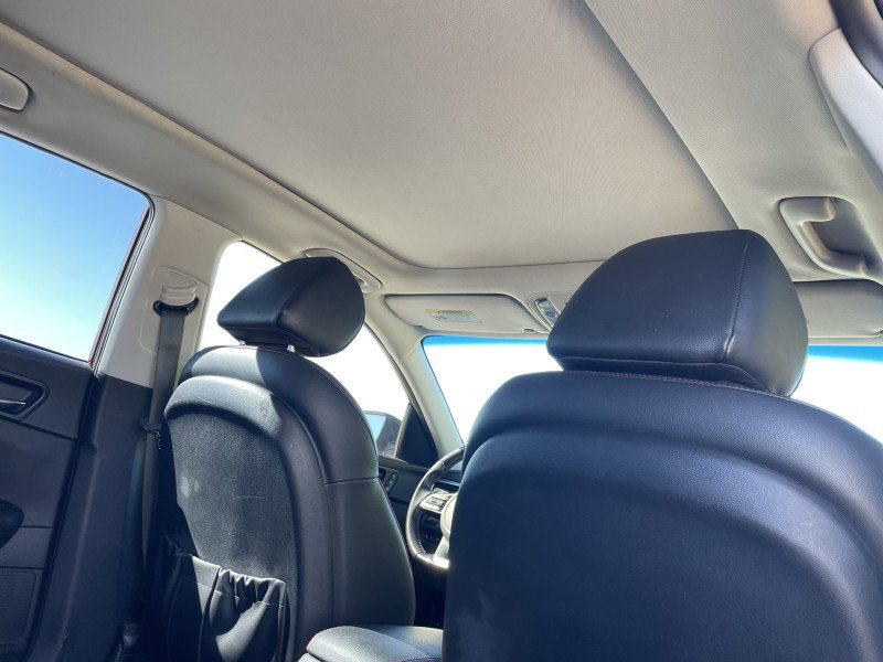 Used 2019 Kia Optima SX image 9