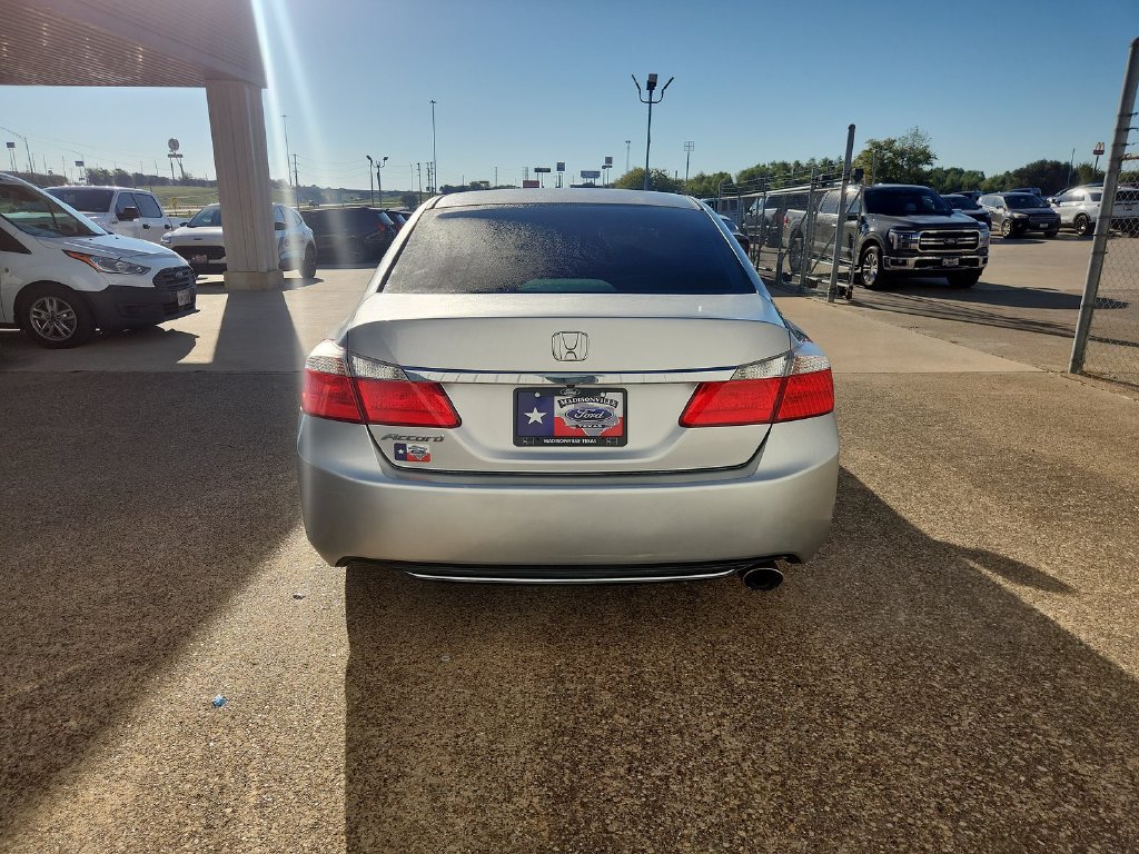 Used 2013 Honda Accord EX image 7