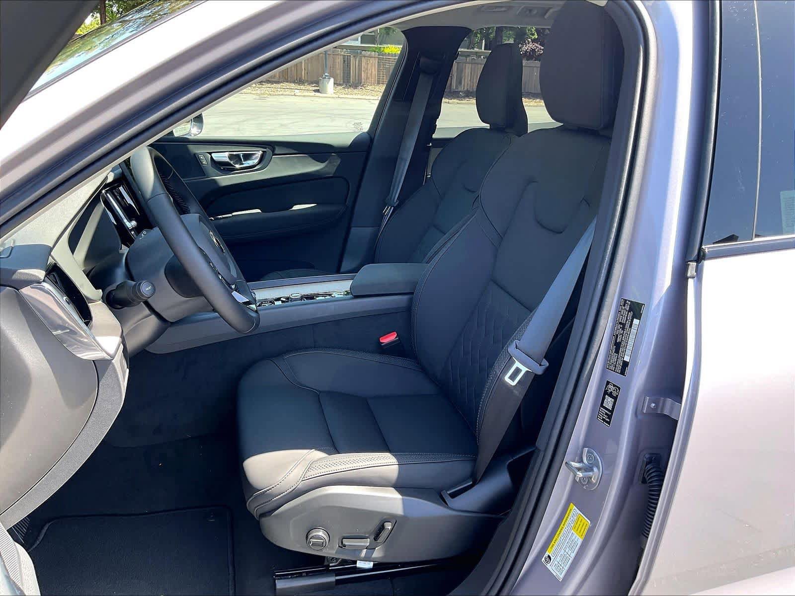 New 2026 Volvo XC60 B5 Core image 11