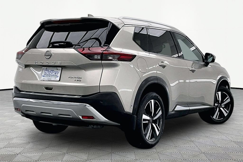 Used 2023 Nissan Rogue Platinum AWD/4WD image 2