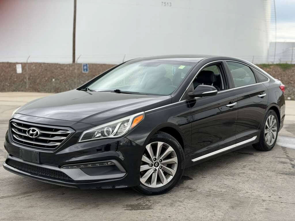 Used 2017 Hyundai Sonata Sport w/ Value Edition Package 02 FWD image 3