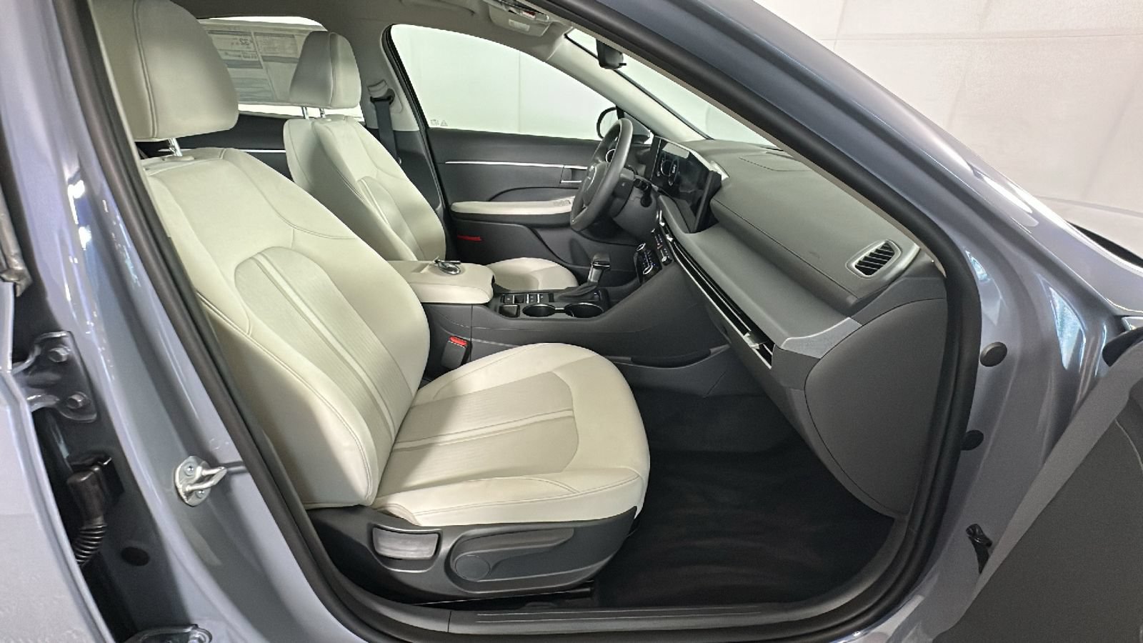 Certified 2026 Hyundai Sonata SE FWD image 32
