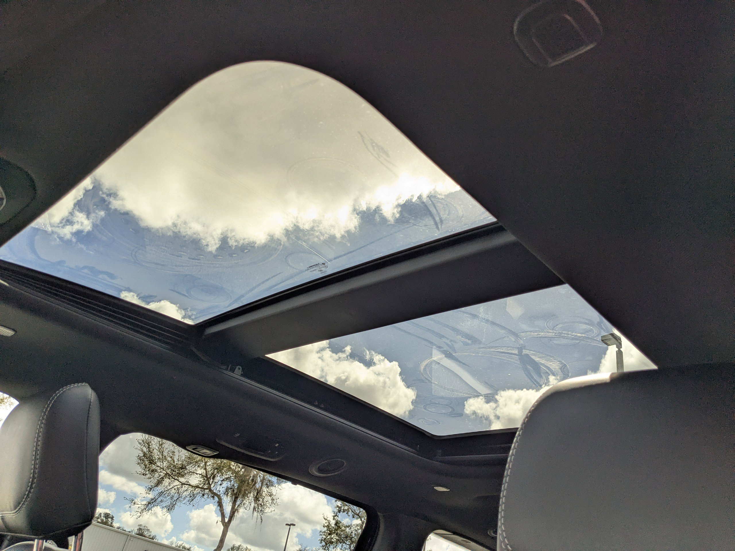 New 2026 Chrysler Pacifica Limited image 19