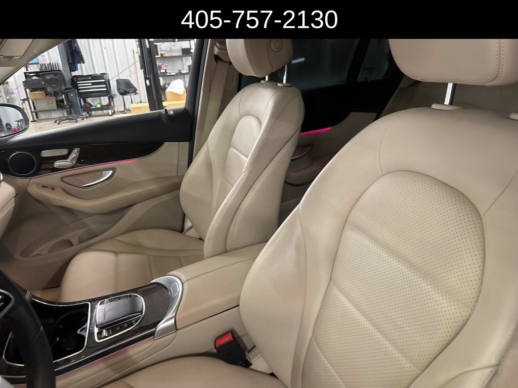 Used 2022 Mercedes-Benz GLC 300 image 12