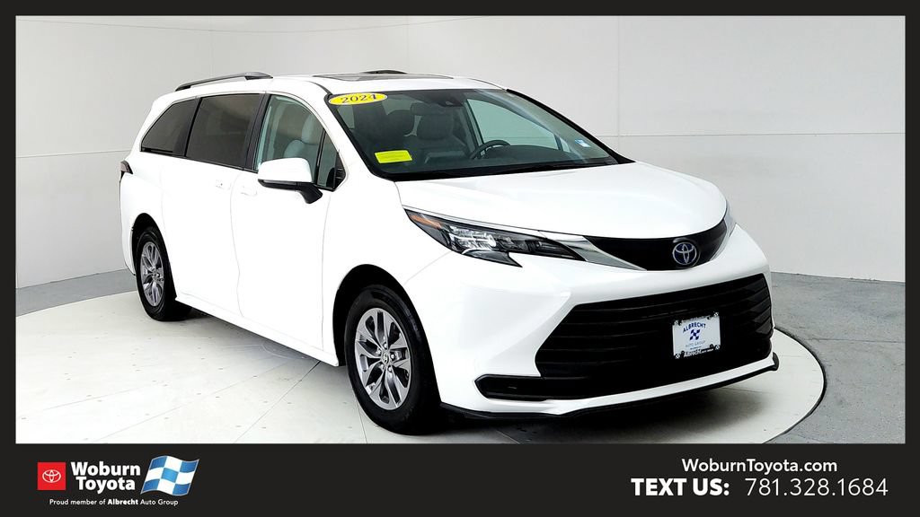 Certified 2024 Toyota Sienna LE w/ LE Plus Package