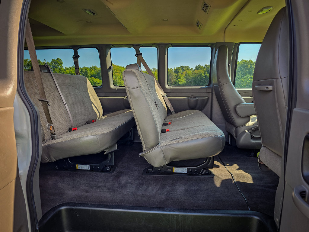 Used 2025 GMC Savana 3500 LT w/ LT Preferred Equipment Group RWD image 28