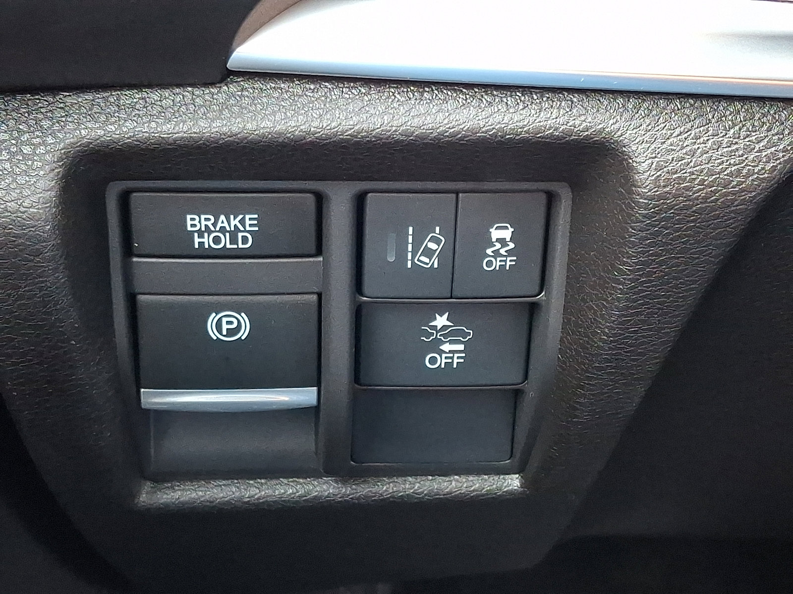 Used 2020 Acura MDX SH-AWD image 26