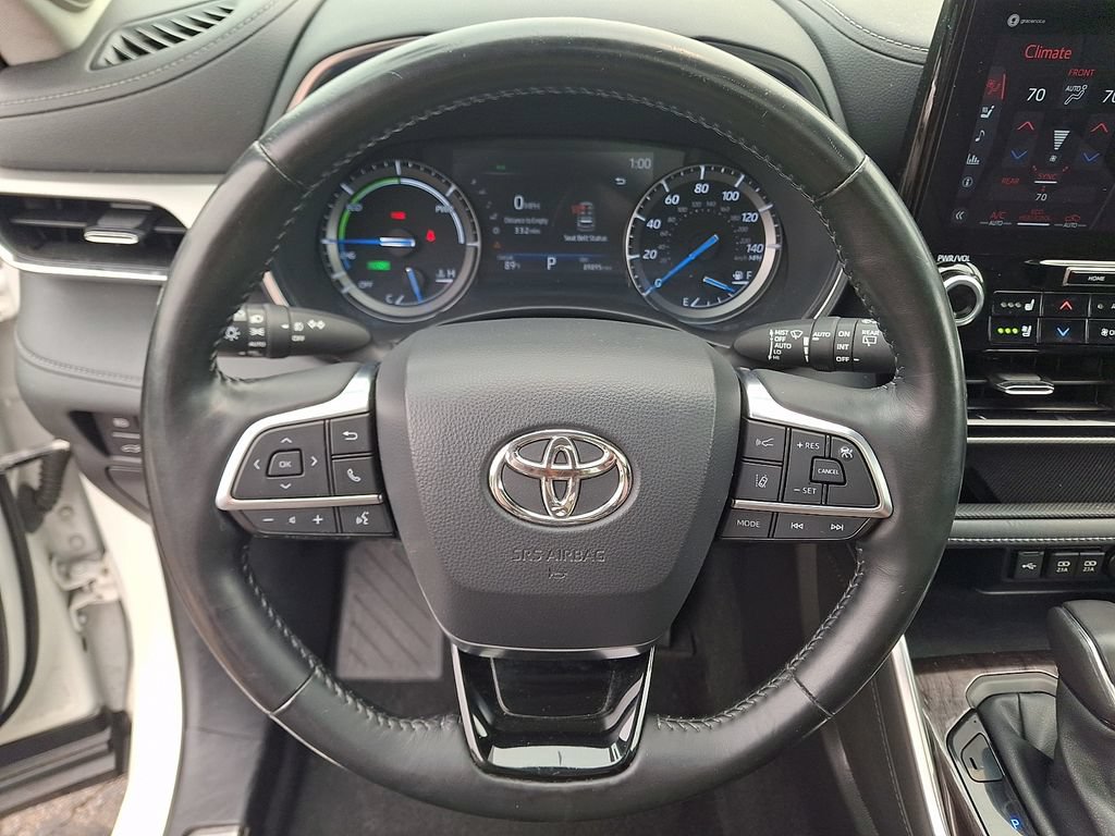 Used 2021 Toyota Highlander Platinum AWD/4WD image 21