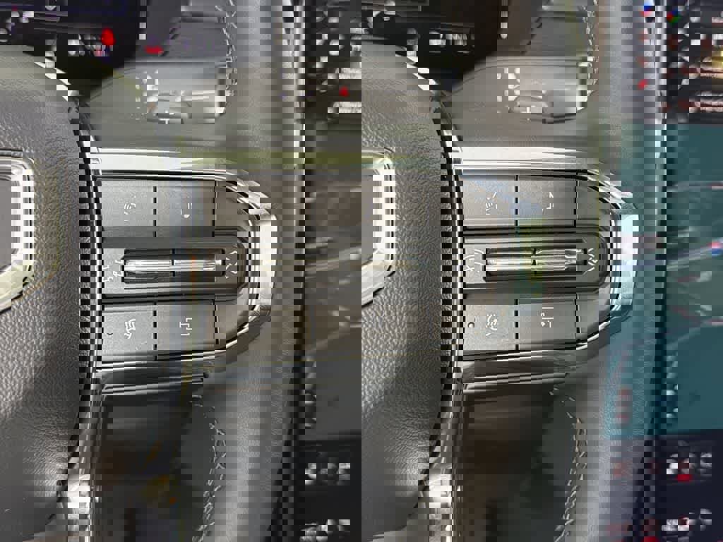 New 2025 GMC Acadia Elevation image 53