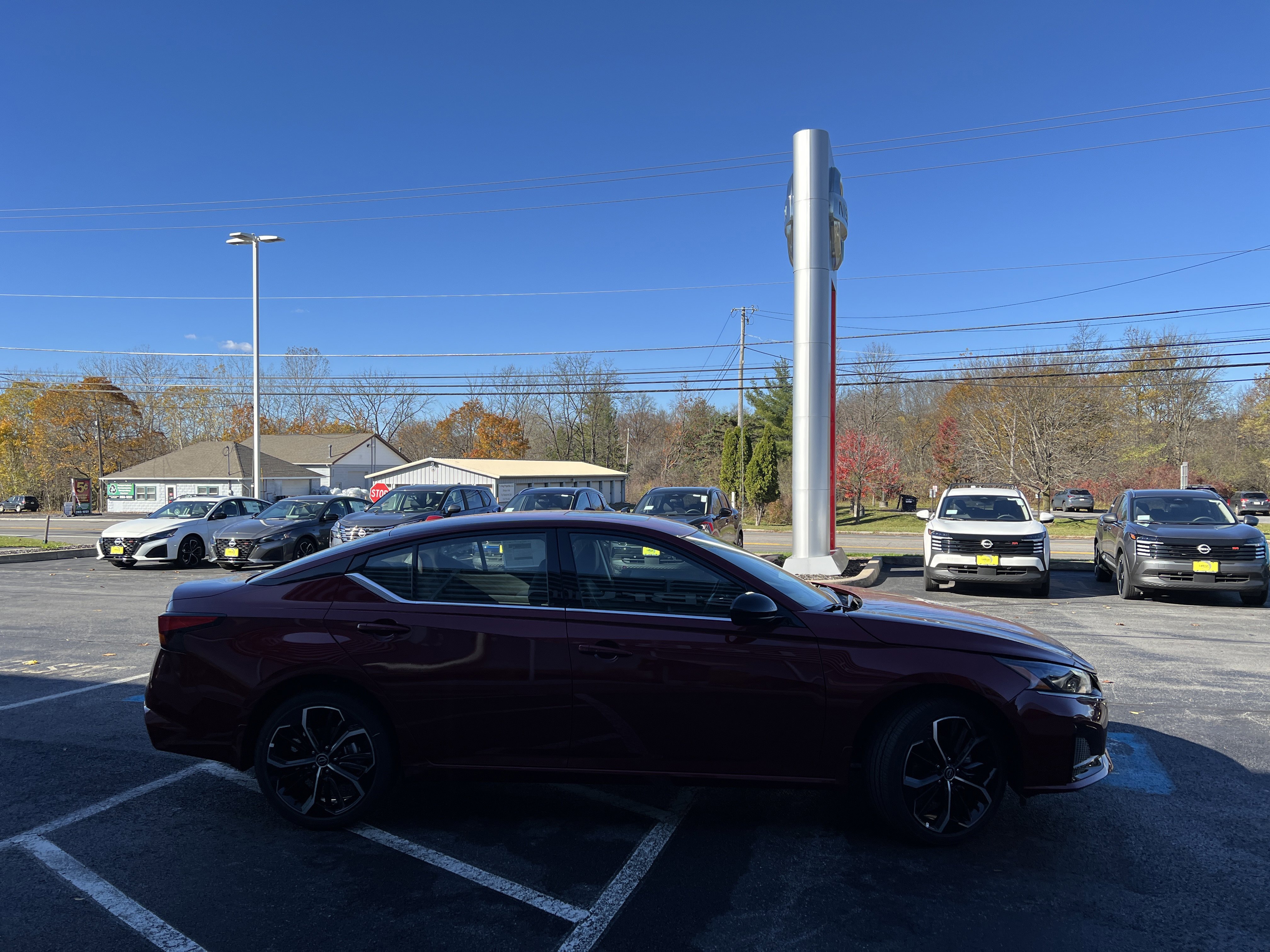 New 2025 Nissan Altima 2.5 SR w/ SR Premium Package image 9