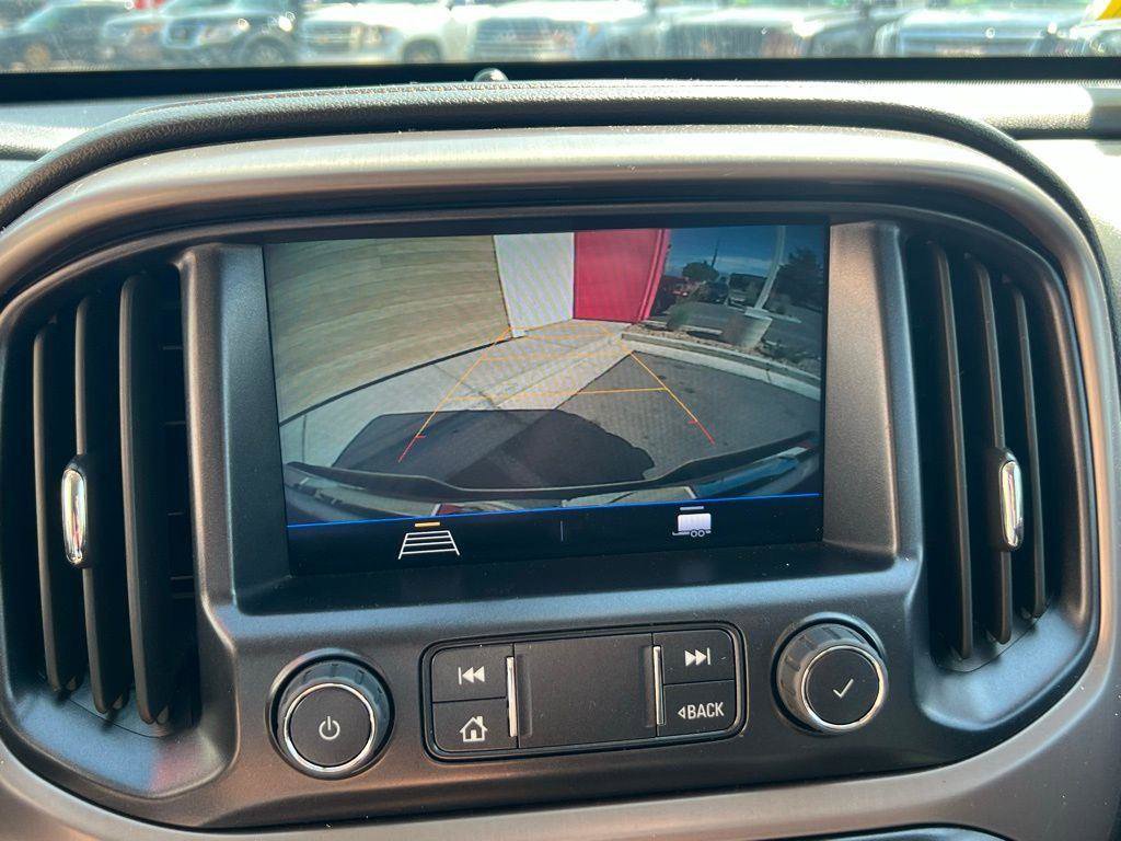 Used 2022 GMC Canyon AT4 image 39