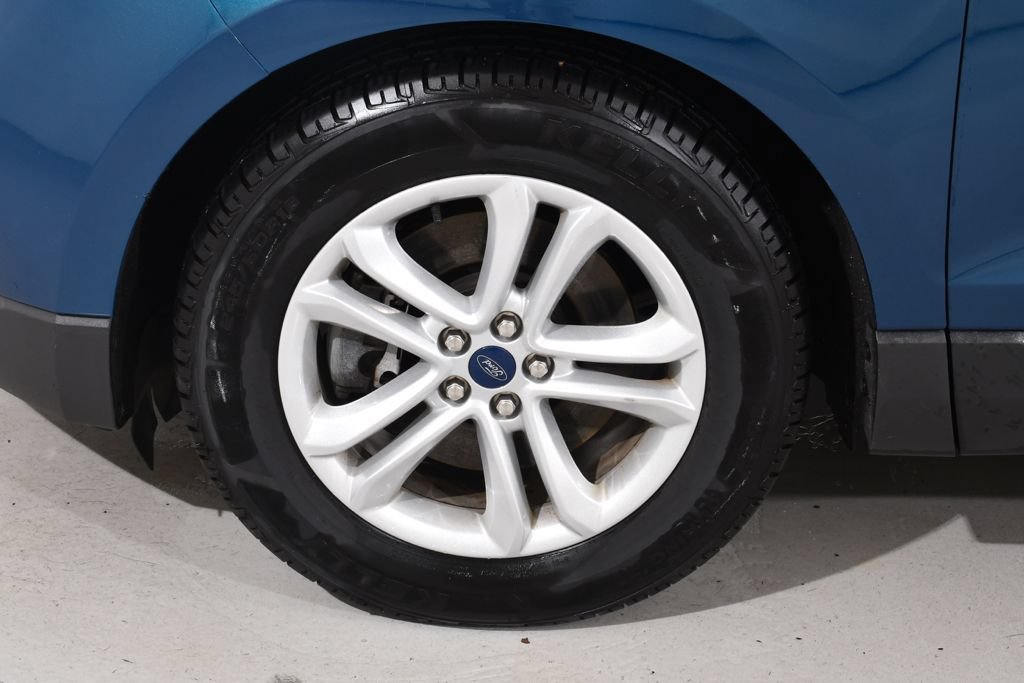 Used 2020 Ford Edge SEL w/ Cold Weather Package AWD/4WD image 23