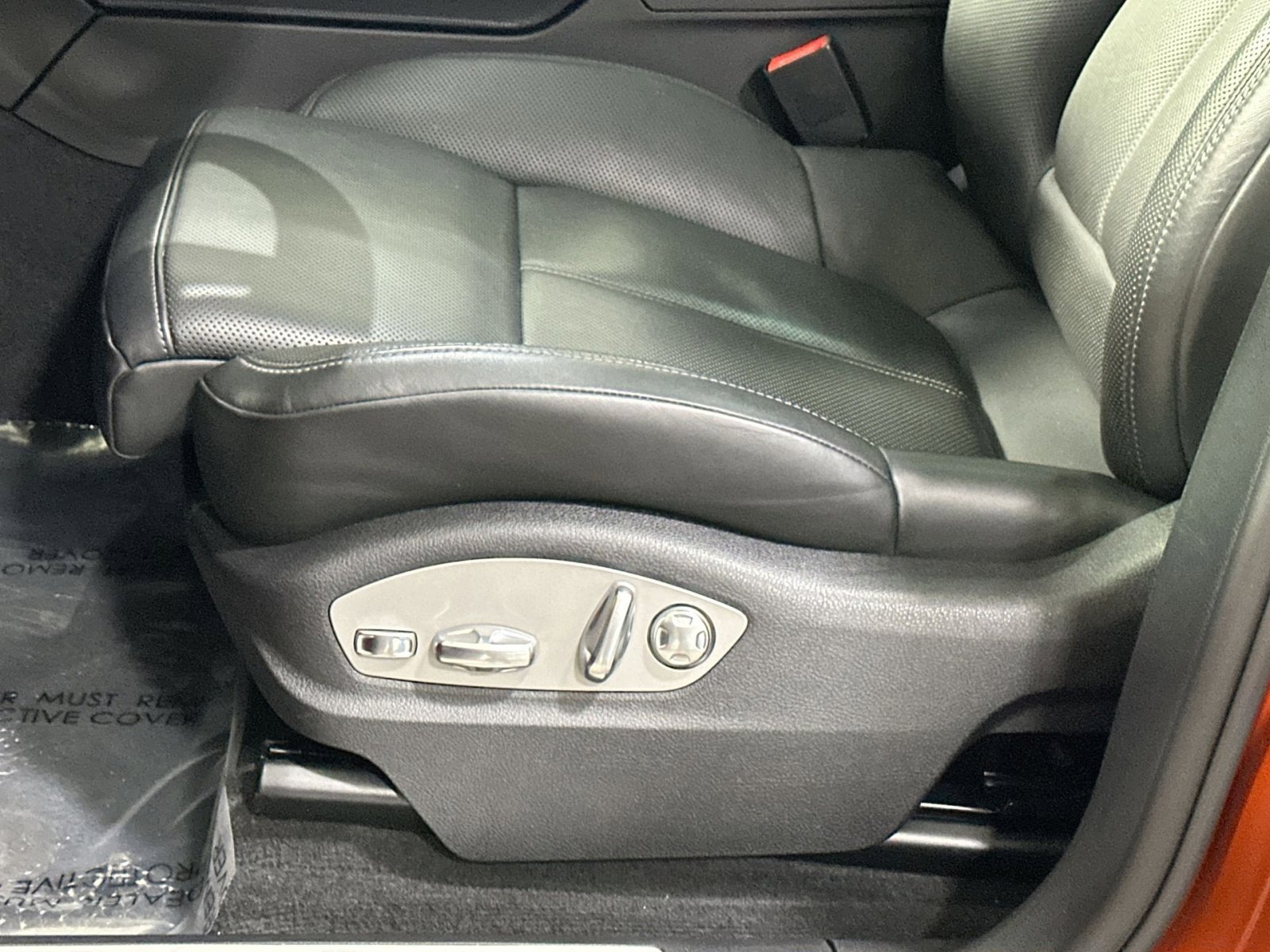 Used 2023 Porsche Macan S image 14