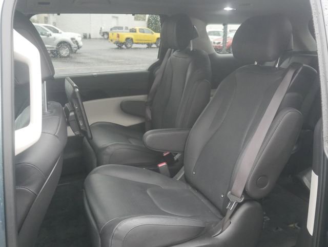 Used 2024 Kia Carnival SX Prestige image 44