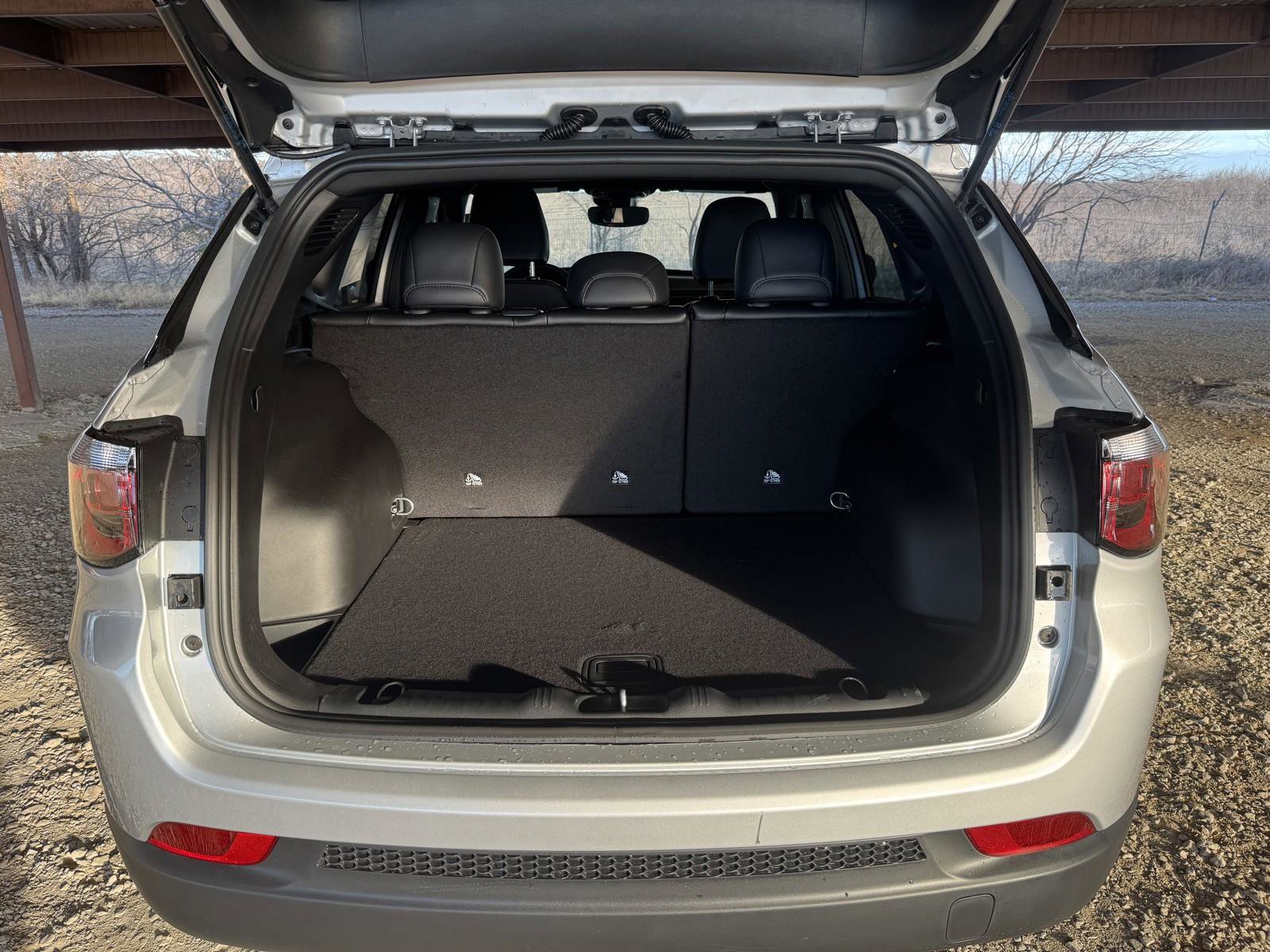 New 2026 Jeep Compass Latitude image 30