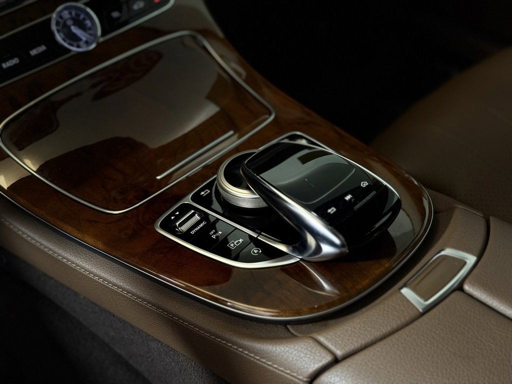 Used 2019 Mercedes-Benz E 450 E 450 w/ Premium Package image 18