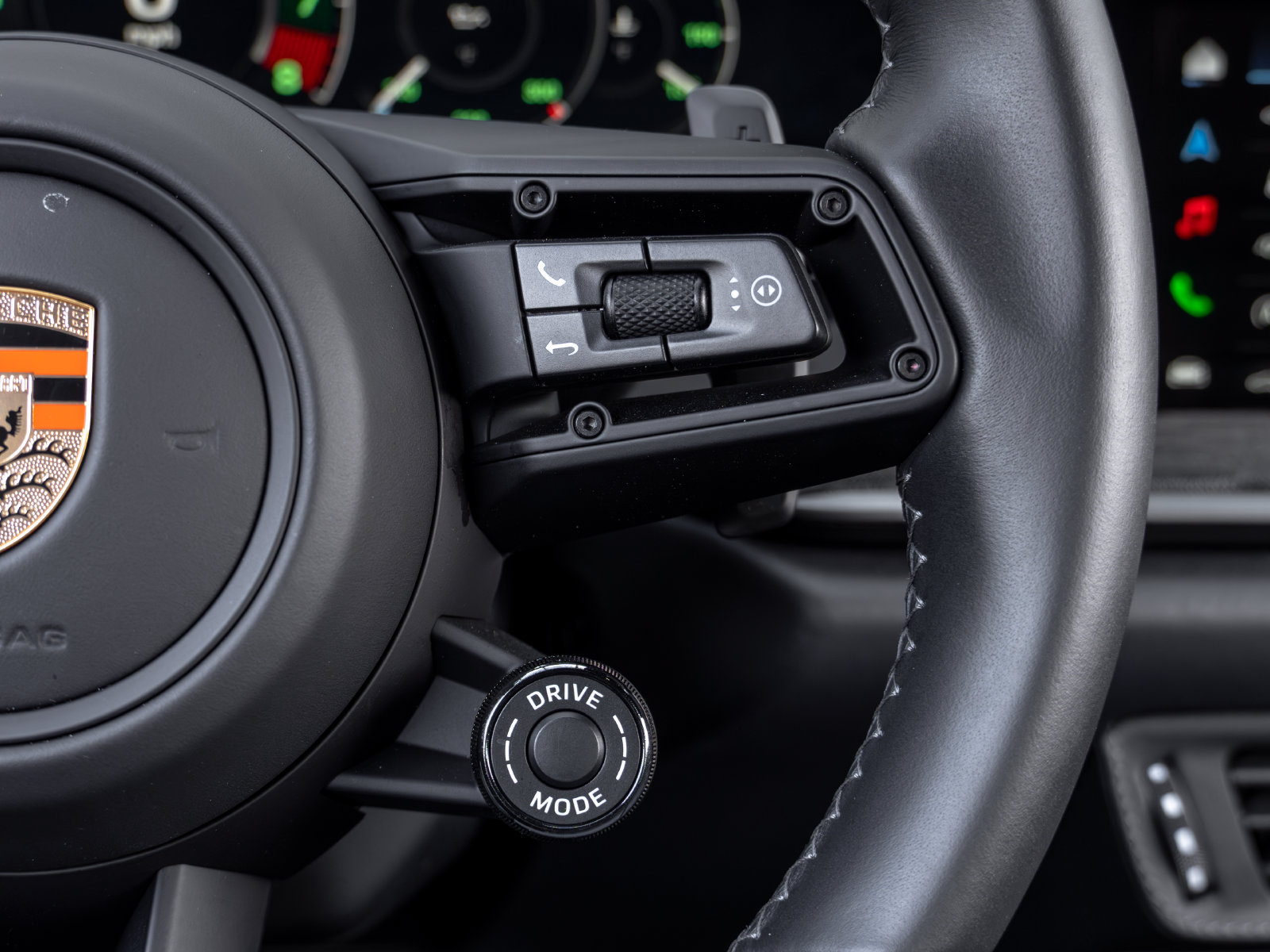 Certified 2026 Porsche 911 GTS RWD image 39
