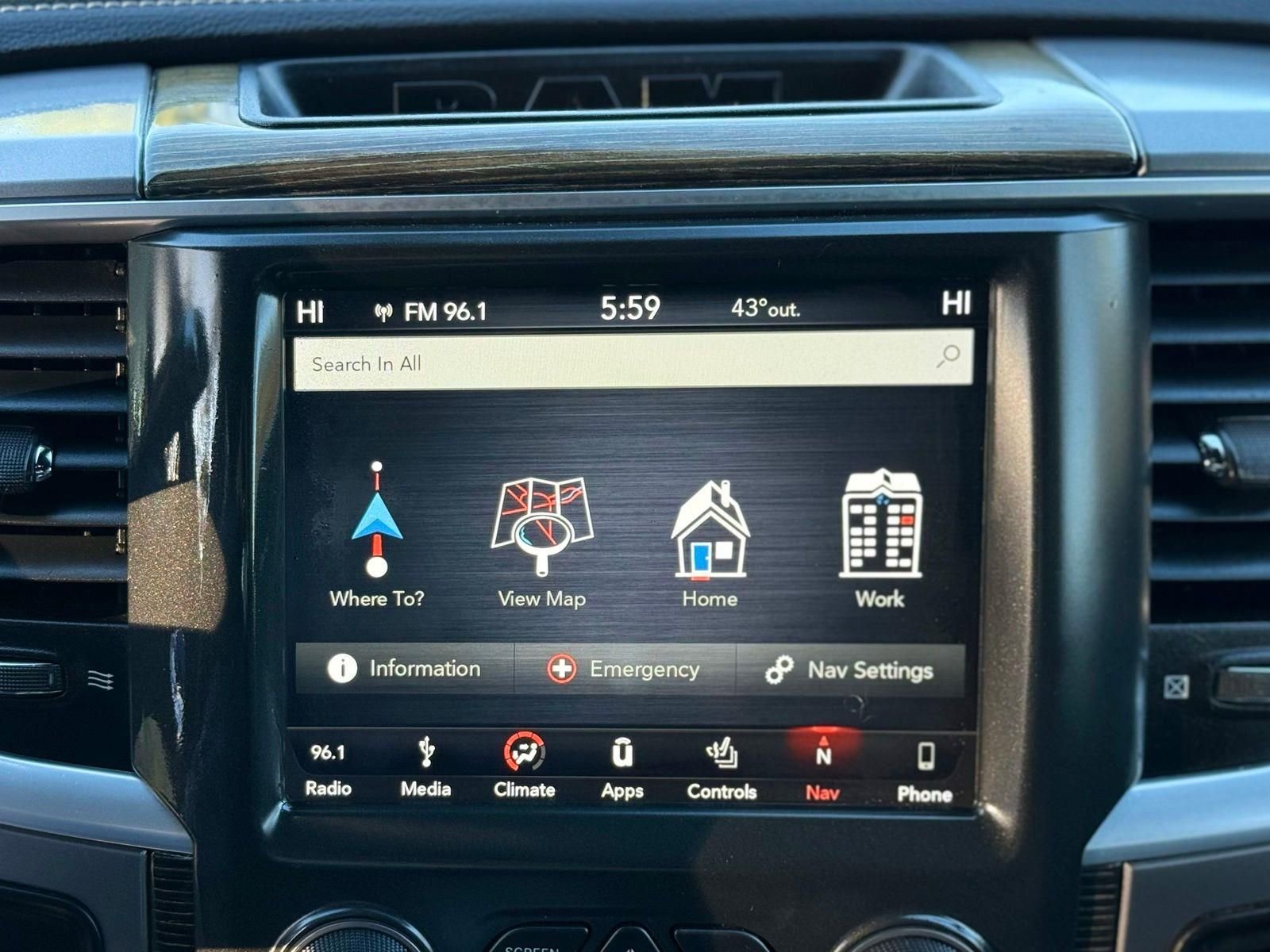 Used 2018 RAM 2500 Limited image 57