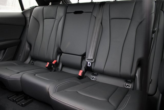 New 2025 Audi Q8 Premium image 9