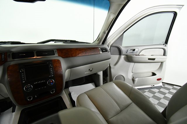 Used 2009 Chevrolet Silverado 3500 LTZ w/ LTZ Plus Package image 21