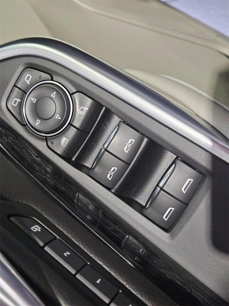 Used 2022 Cadillac XT4 Premium Luxury w/ Enhanced Visibility Package image 20