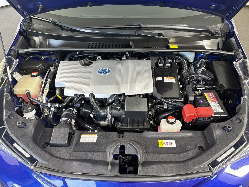 Used 2016 Toyota Prius Four Touring FWD image 38