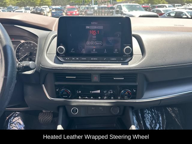 Used 2023 Nissan Rogue SV w/ SV Premium B Package FWD image 13