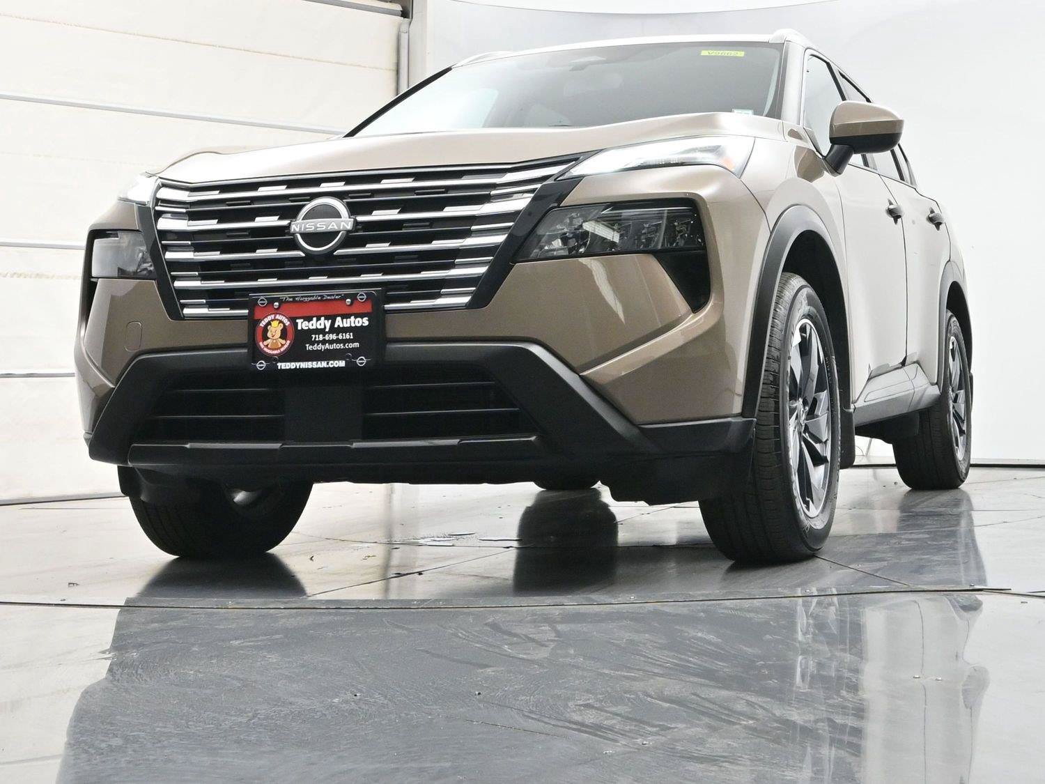 Used 2024 Nissan Rogue SV w/ SV Premium Package AWD/4WD image 28