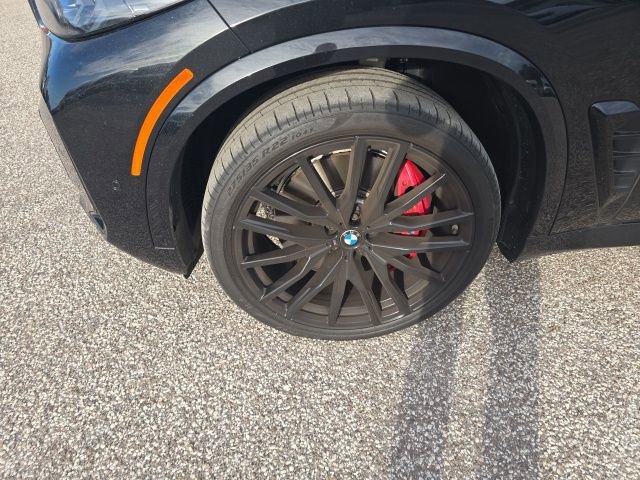 Used 2025 BMW X5 M60i w/ Parking Assistance Package image 7